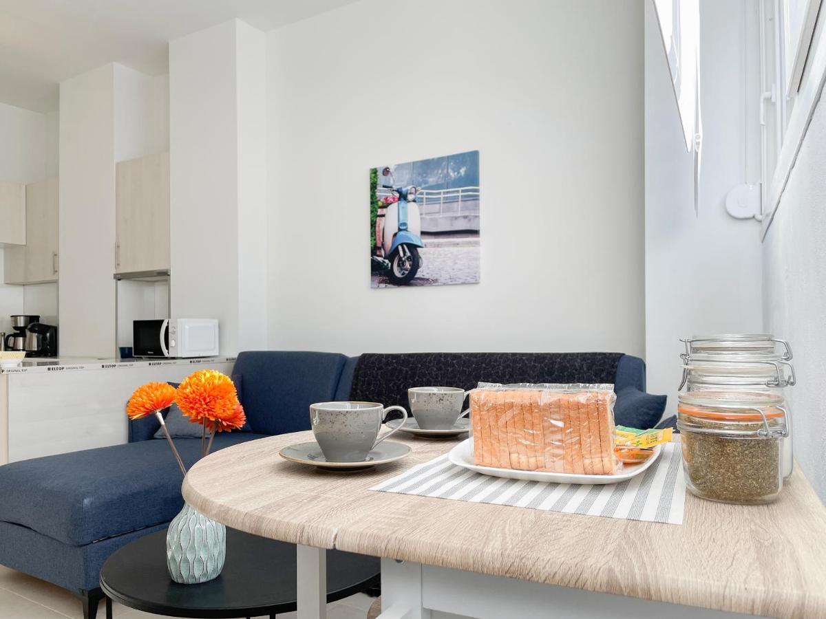 Apartamento Soho Cozy 55Sqm Studio In Atenas Exterior foto